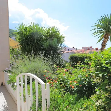 Lägenhet By The Sea Brela, Makarska - 20598